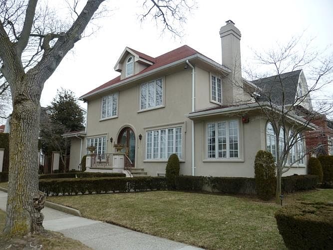 Welcome to 3042 Avenue R...