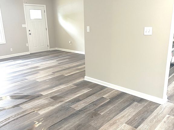 4th image of 837 Highlander Dr