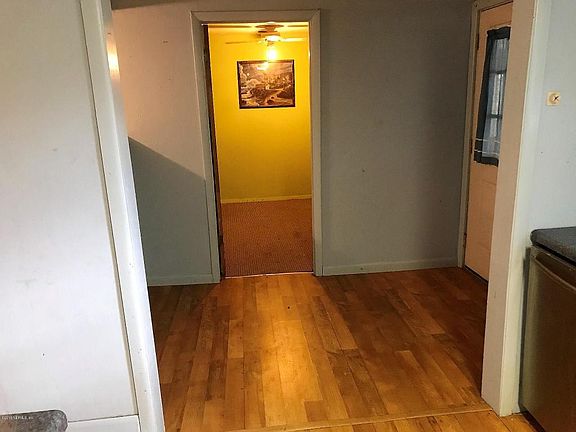 5th image of 12918 NE 23rd Pl