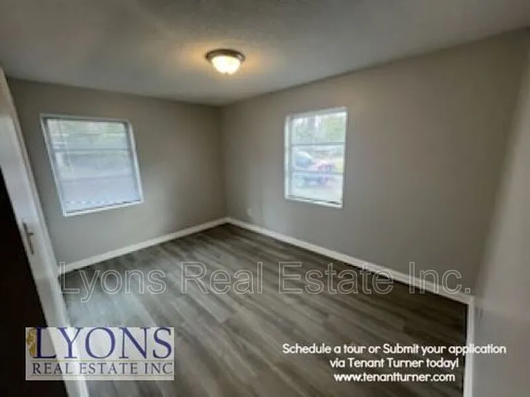 2310 Deborah Dr — Photo 10