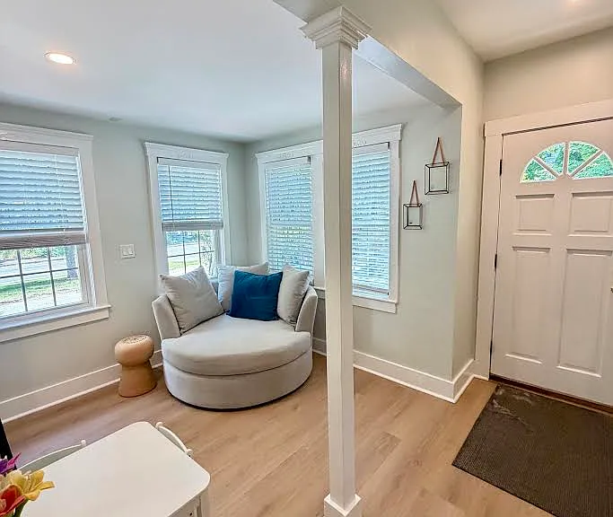 1271 Elm St — Photo 18
