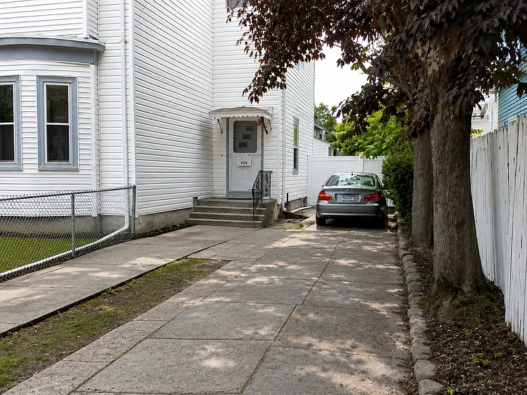 254 Harvard St #1 — Photo 11