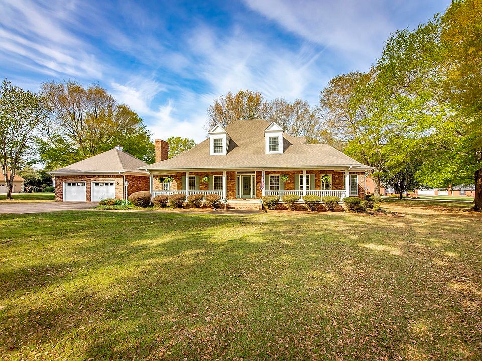 1st image of 8 Shady Grove Cv