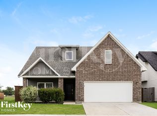 7352 Parkside Place Dr, North Richland Hills, TX 76180