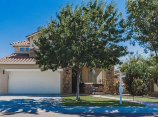 1393 E Chestnut Ln, Gilbert, AZ 85298