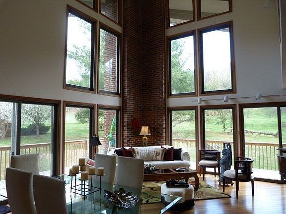 5th image of 140 Fairway Dr