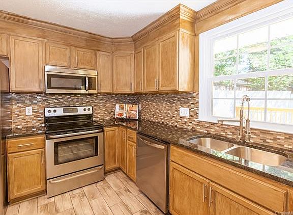 4th image of 5615 Starkwood Dr #2