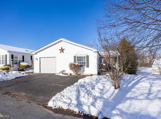 104 Lilac Pl, Royersford, PA 19468