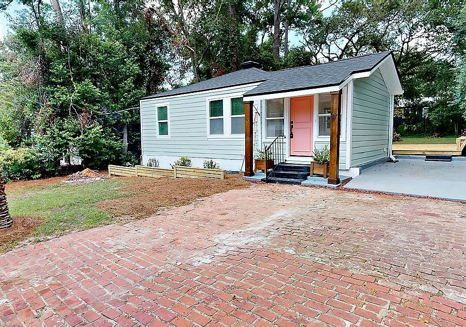 1st image of 412 Flagler St