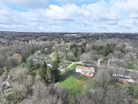3rd image of 3475 Rolling Hills Dr