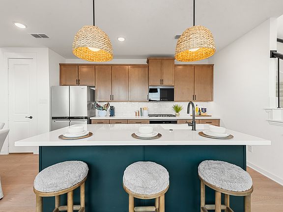 7th image of this home