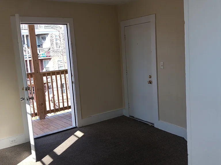85 Pine St #3F — Photo 9