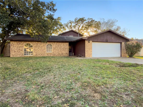4404 Robinhood Cir, Bryan, TX 77803