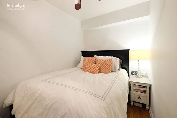 Rented by Sotheby's International Realty | media 23