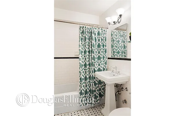 Rented by Douglas Elliman | media 3
