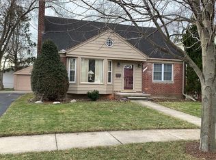 12739 Lasalle Ln, Huntington Woods, MI 48070