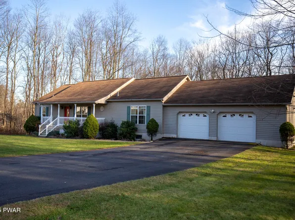 121 Meadowbrook Dr, Moscow, PA 18444