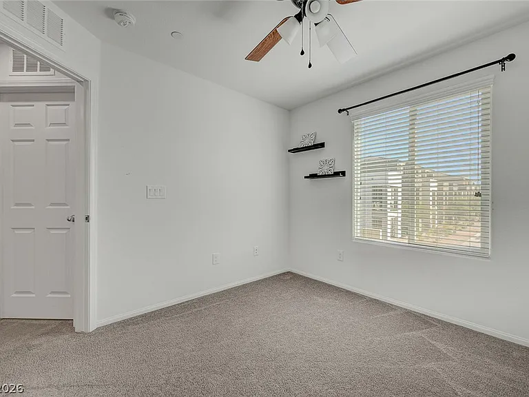 909 Kyanite Ln — Photo 39
