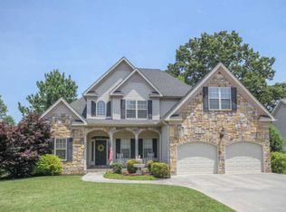 2215 Ivy Ridge Ln, Maryville, TN 37801