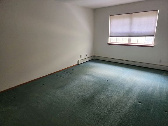 2nd image of 4-4 Elia Dr