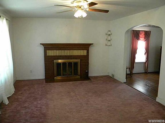 4th image of 2905 Michigan Ave