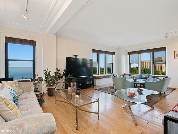 3rd image of 5300 S South Shore Dr APT 83
