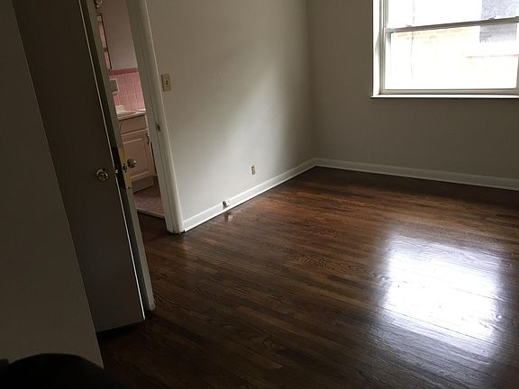 5th image of 2649 Vera Ave