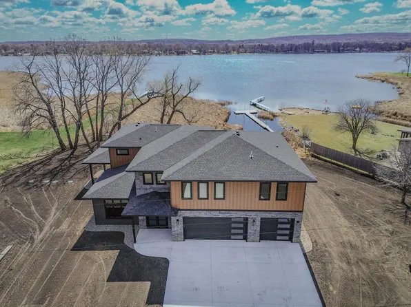 33668 Poverty Point Dr, Avon, MN 56310