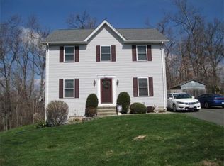 8 Cadwell Ln, Belchertown, MA 01007