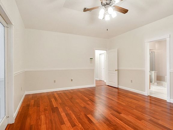 5th image of 19 Madewood Dr