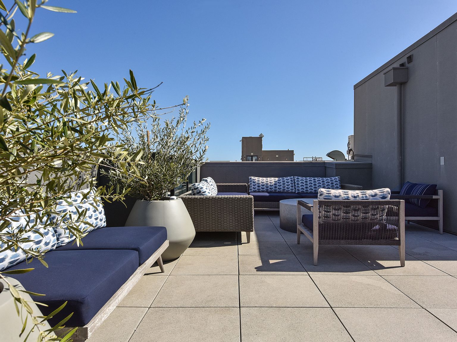 777 Tennessee St Unit 103 - Image 4