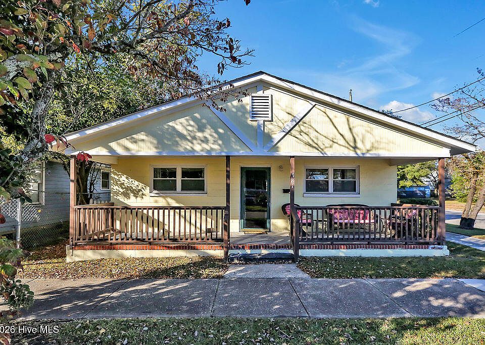 1st image of 721 Campbell Street