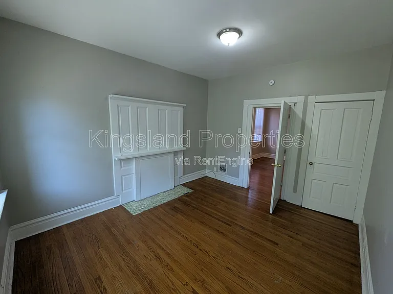 3020 Texas Ave #2F — Photo 3