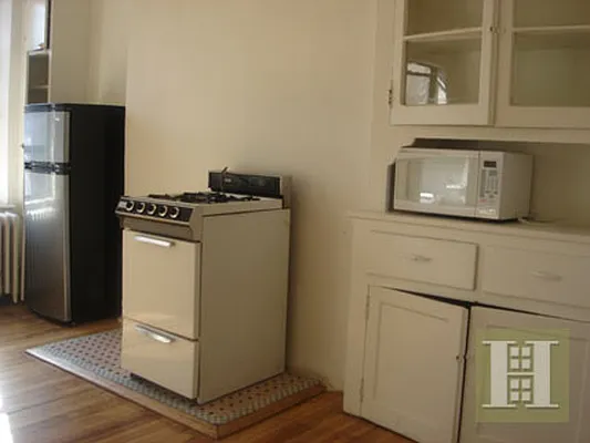 Rented by Halstead Real Estate | media 23