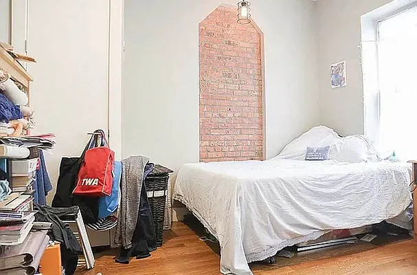 Bedroom, photo 2