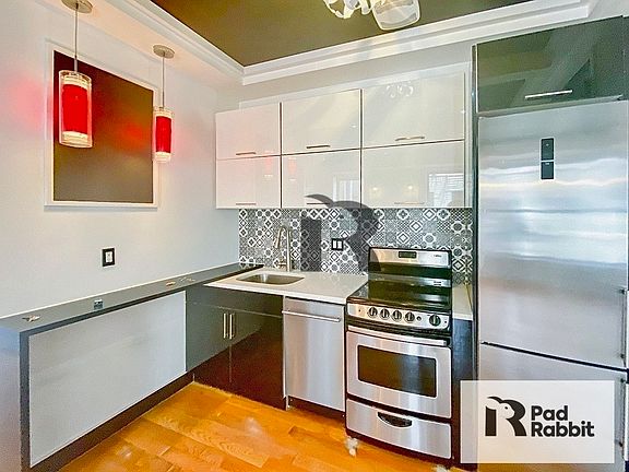3rd image of 46 Hancock St #3
