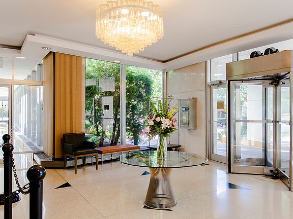 3rd image of 3950 N Lake Shore Dr APT 2030