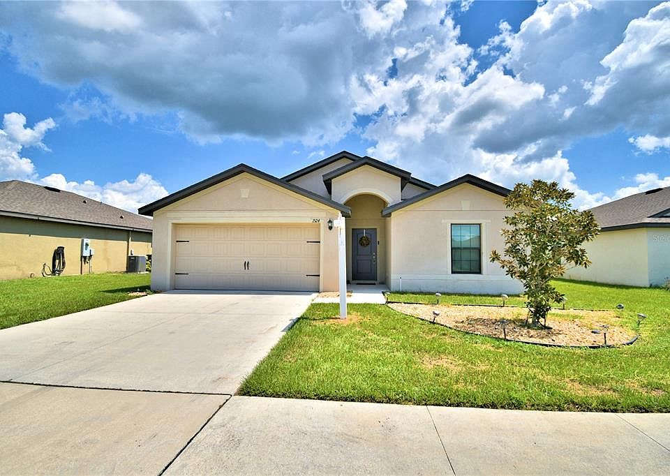 1st image of 1524 Swan Lake Cir