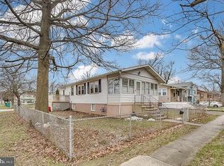 111 E Crestwood Ave, Somerdale, NJ 08083