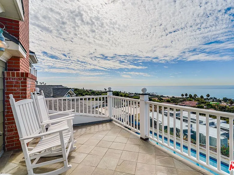 6277 Sea Star Dr — Photo 26