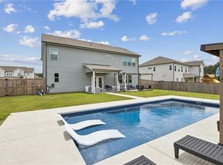318 Cattail Ln, Winder, GA 30680