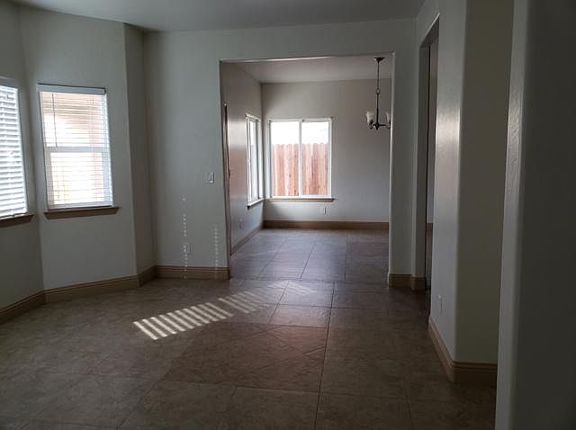 2nd image of 134 Mariposa St