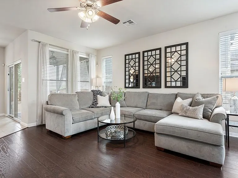 11217 Persimmon Gap Dr — Photo 11
