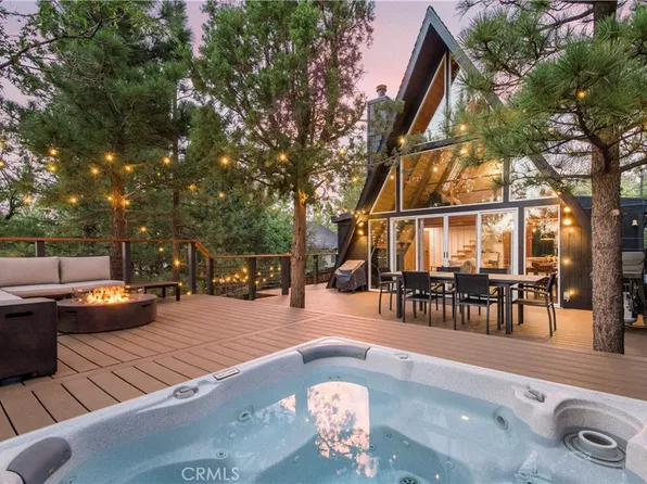 587 Villa Grove Ave, Big Bear City, CA 92314