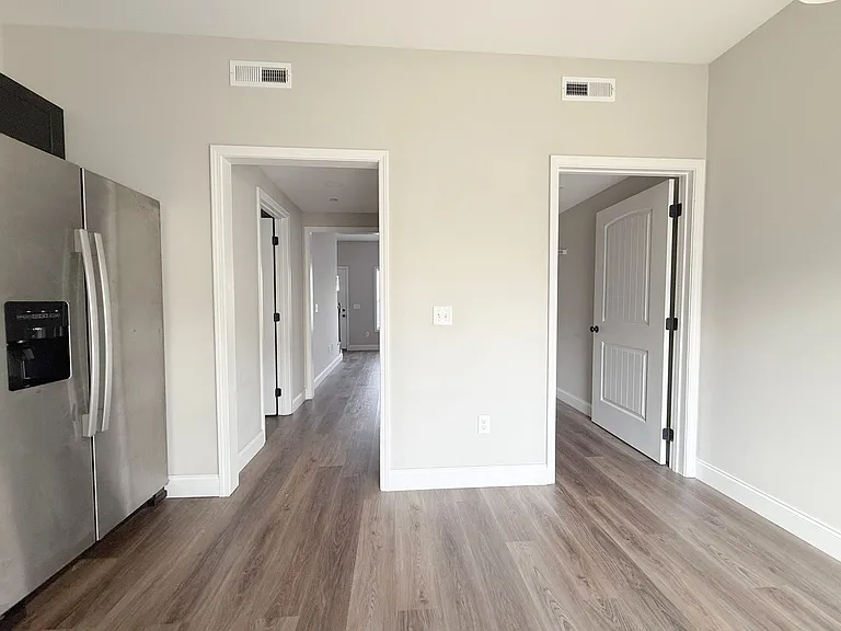 109 Westfield Ct — Photo 15