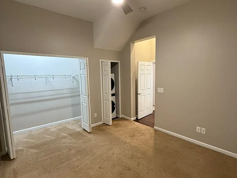 3246 Lorain Ave — Photo 19