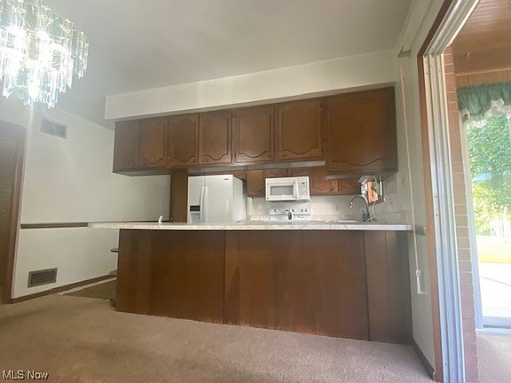 5th image of 164 Tera Manor Dr