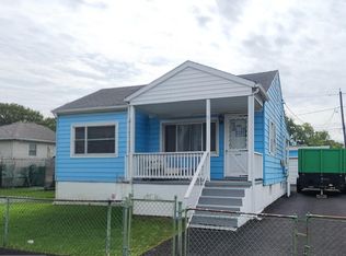 11 Honeycomb Rd, Baltimore, MD 21220