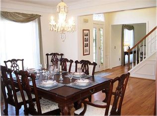 1719 Hillcrest Dr, Rochester Hills, MI 48306