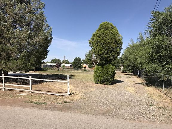 2nd image of 2115 Winchester Dr